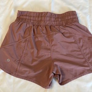 Mauve lulu lemon shorts size 4